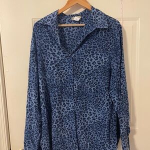 Coldwater Creek Blue Button Down Shirt with Notched Collar and Relaxed Fit